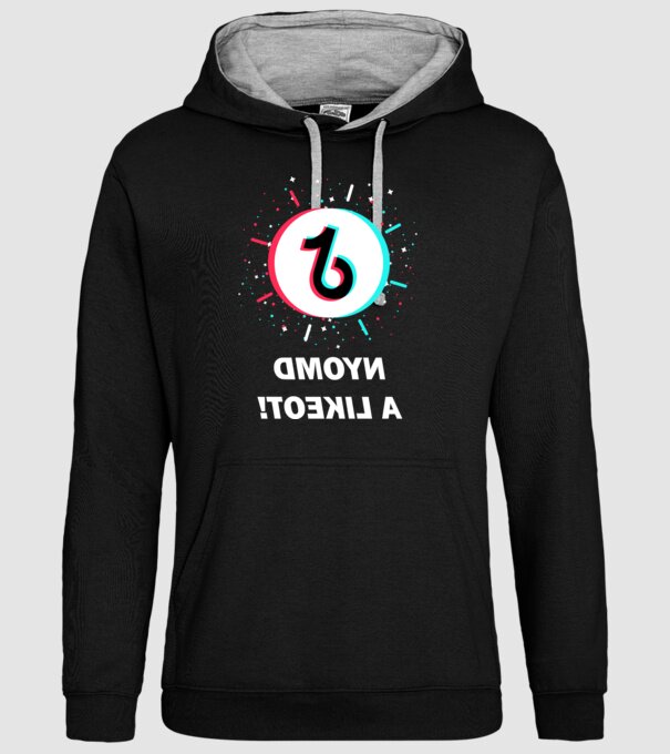 TikTok Like!! Szelfi minta fekete pólón