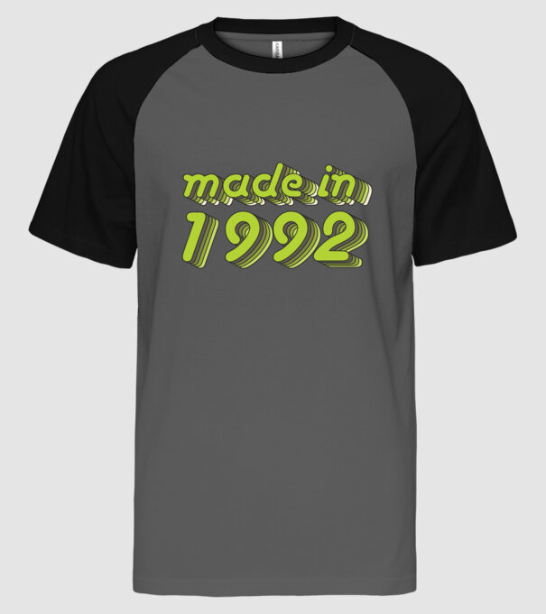 made-in-1992-green-grey minta szürke/fekete pólón
