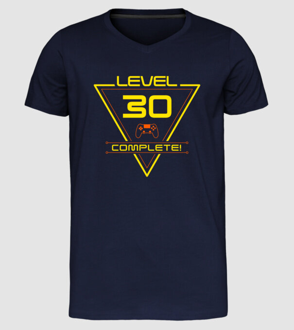 level-complete-30 minta sötétkék pólón