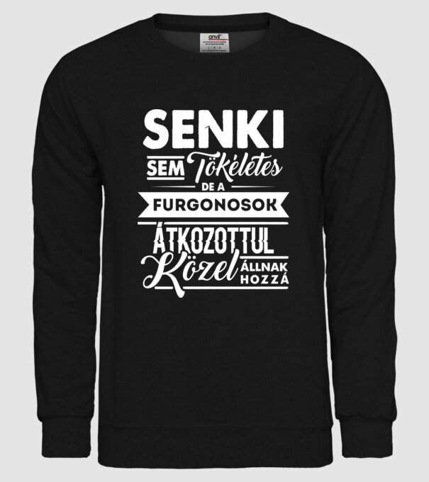 Senki sem tökéletes...furgonos minta fekete pólón