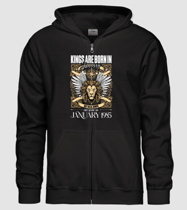 KINGS ARE BORN 1985 - JANUÁR minta fekete pólón