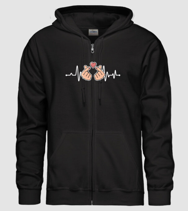 Kpop heartbeat minta fekete pólón