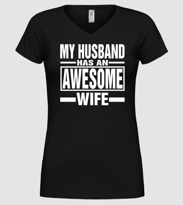 Awesome wife minta fekete pólón