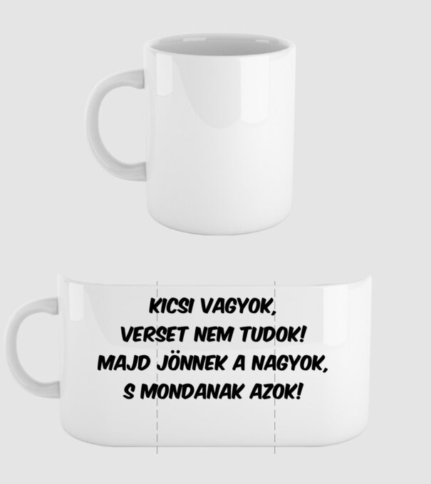 Kicsi vagyok... minta fehér pólón