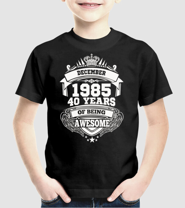 Awesome being of 1985 DECEMBER minta fekete pólón