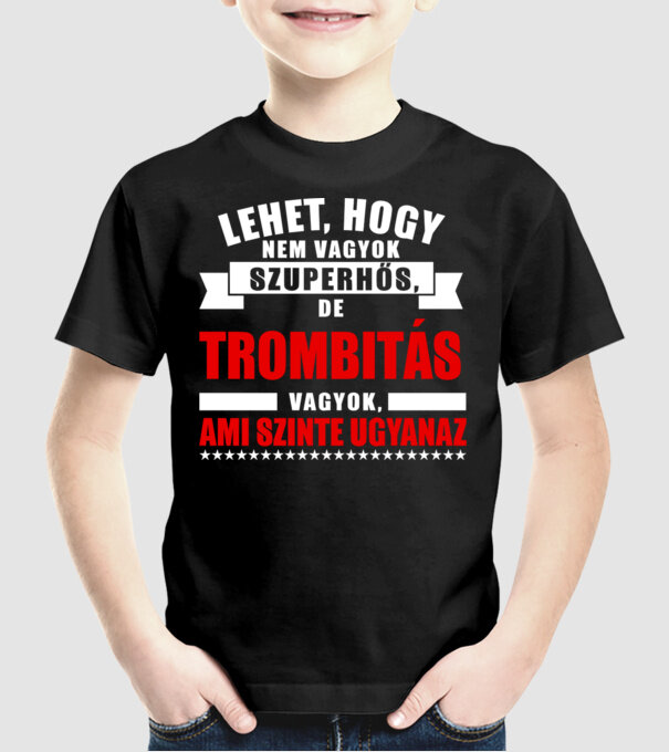 Szuperhős trombitás minta fekete pólón