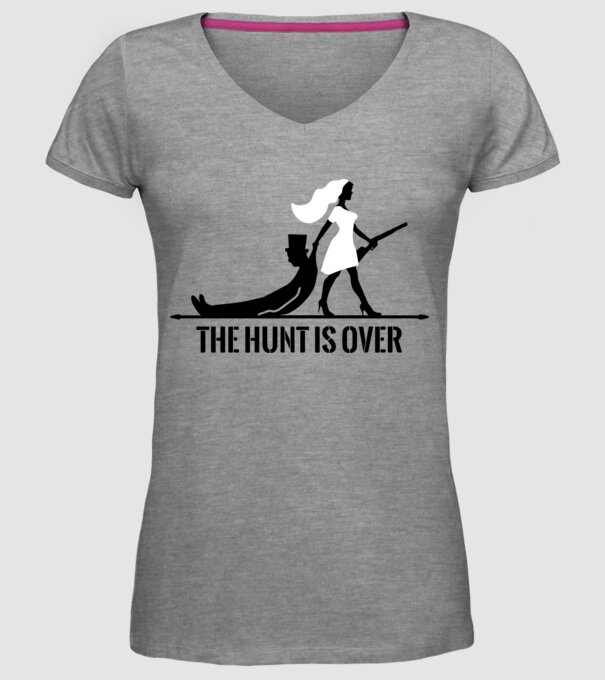 The hunt is over minta szürke pólón