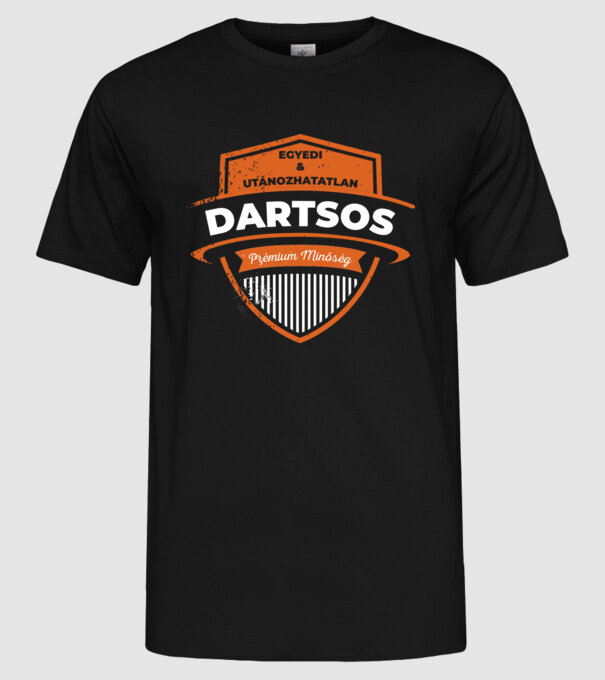 Egyedi és utánozhatatlan DARTSOS minta fekete pólón