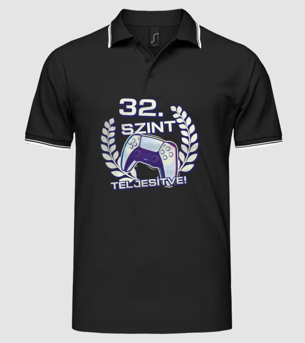 32. szint teljesítve PS5 v2 minta fekete pólón