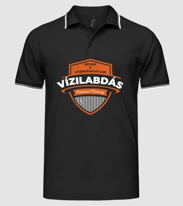 Egyedi és utánozhatatlan VÍZILABDÁS minta fekete pólón