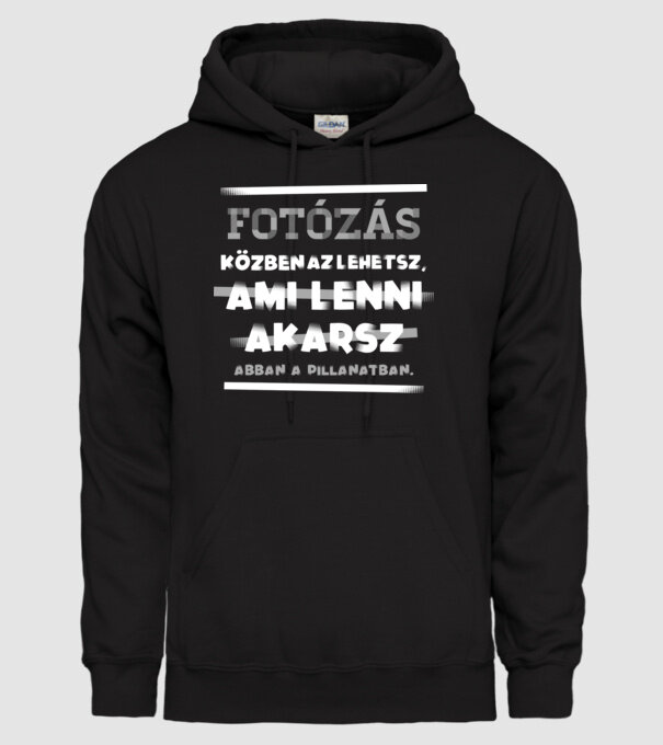 Az lehetsz ami lenni akarsz szöveges inprog FÉNYKÉPÉSZ minta fekete pólón