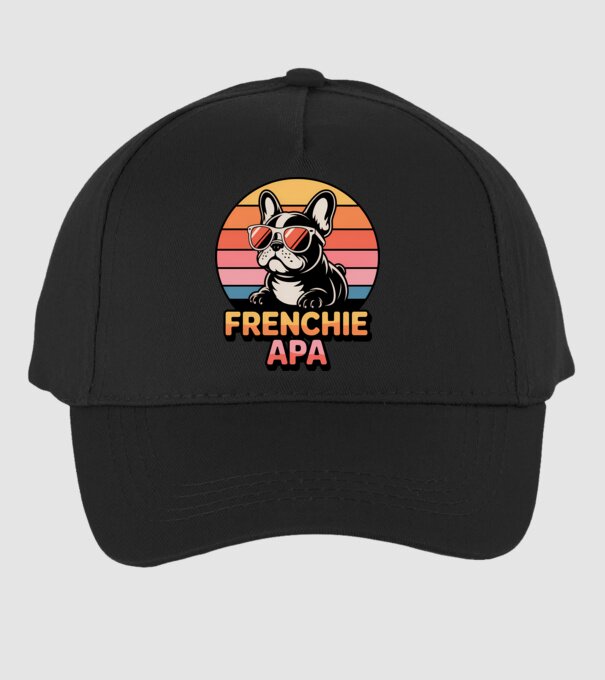Frenchie Apa minta fekete pólón
