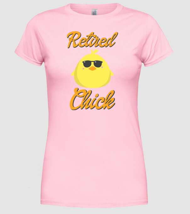 Retired chick minta világos rózsaszín pólón