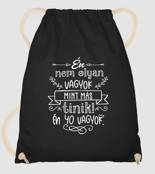 Nem olyan mint más tinik 40 éves minta fekete pólón