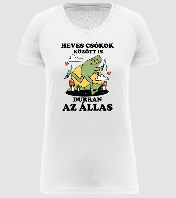 Heves csókok között is durran az állas Béka minta fehér pólón
