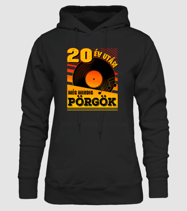 20 év után még mindig pörgök minta fekete pólón