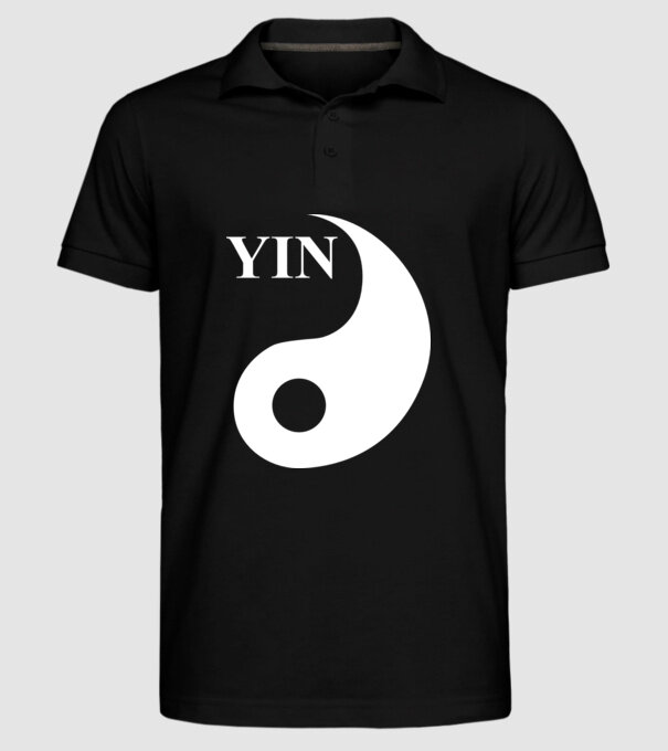 YIN minta fekete pólón