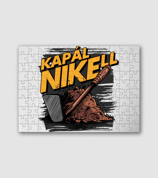 KapálNIKEll feketere minta fehér pólón