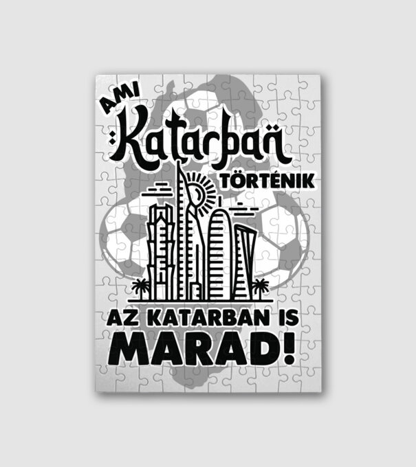 Ami katarban történik minta fehér pólón