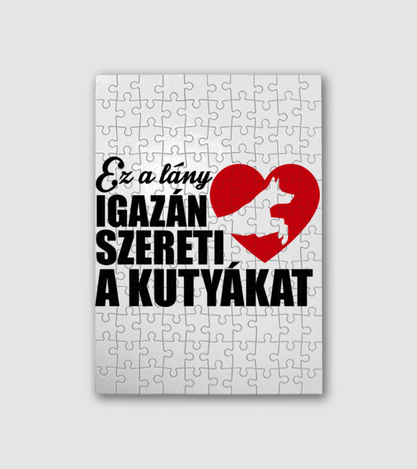 Kutyás lány minta fehér pólón