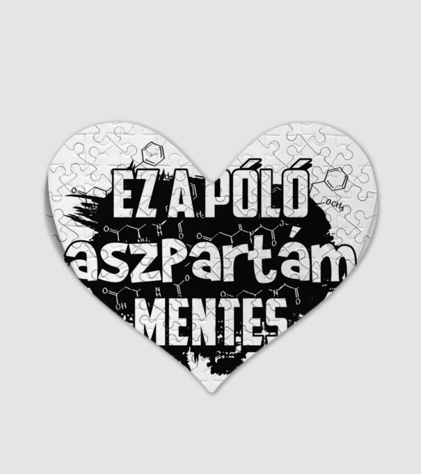 Aszpartám mentes fekete minta fehér pólón