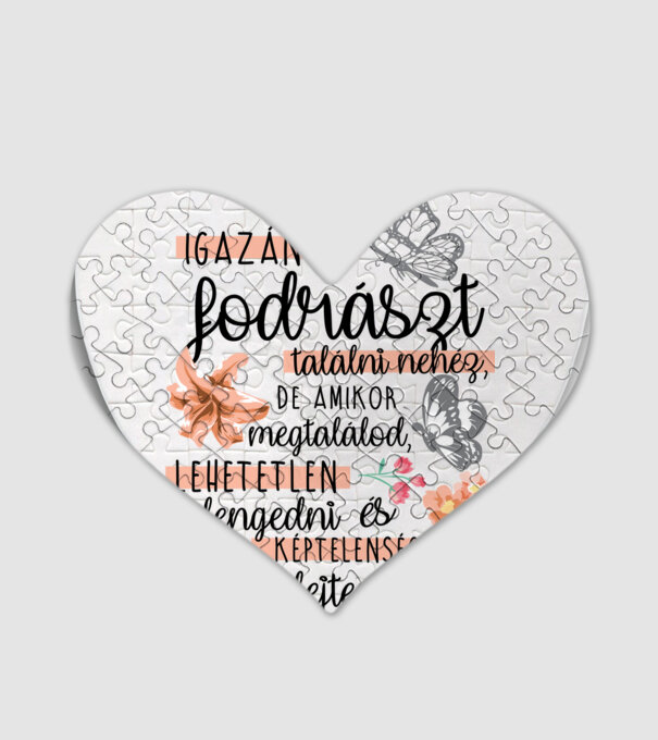 Felejthetetlen fodrász minta fehér pólón