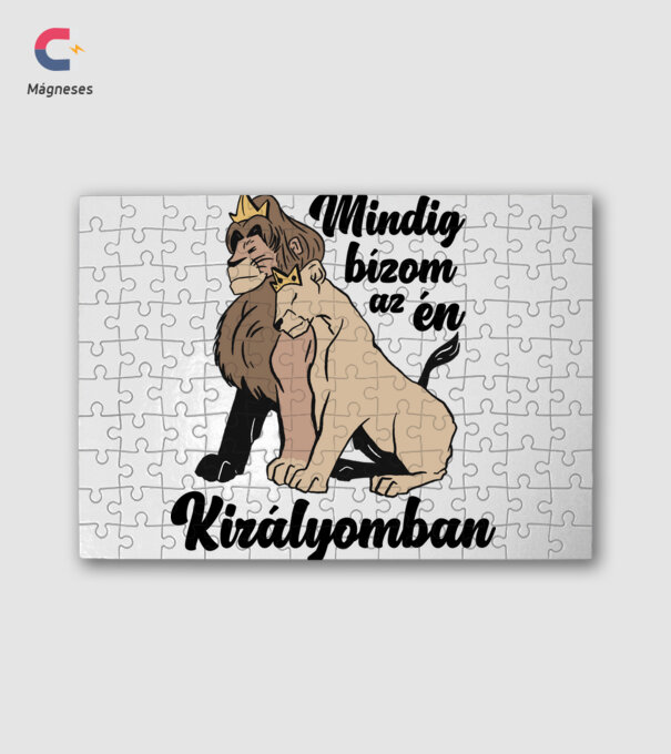 Királyi pár királynő lght minta fehér pólón