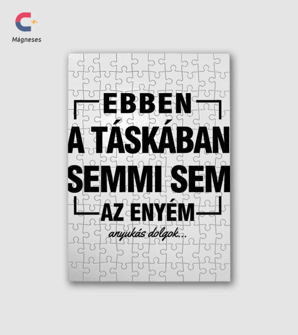 Anyák napi vászontáska  ebben a szatyorban minta fehér pólón