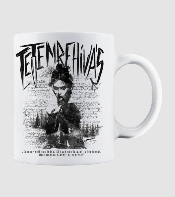 Tetemre hívás minta fehér pólón