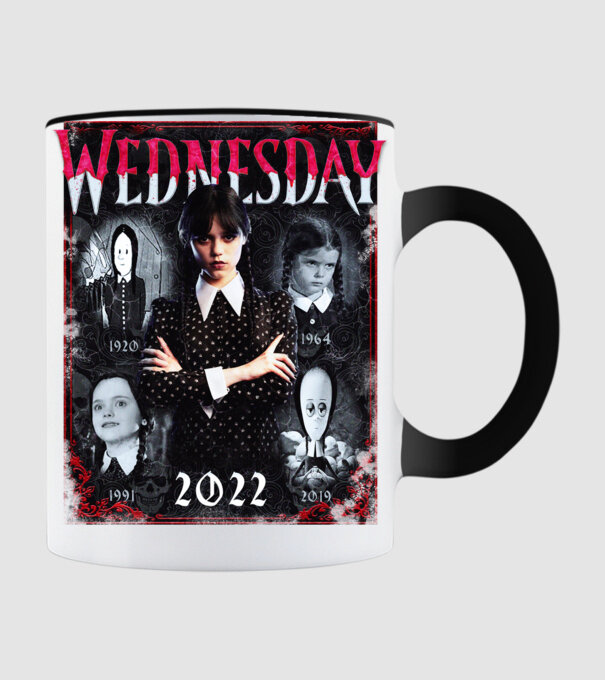 Wednesday Addams minta fekete pólón