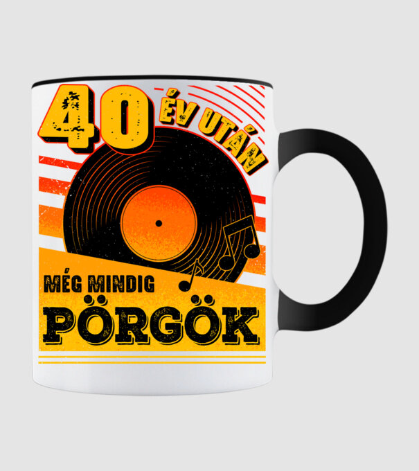 40 év után még mindig pörgök minta fekete pólón