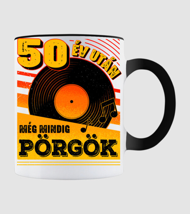 50 év után még mindig pörgök minta fekete pólón
