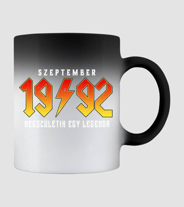 1992 Szeptember megszületik egy legenda minta fekete pólón