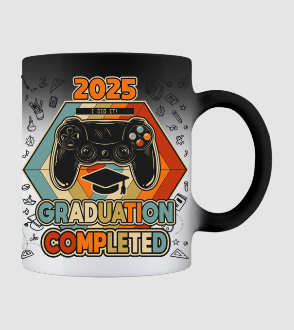 Grad completed minta fekete pólón