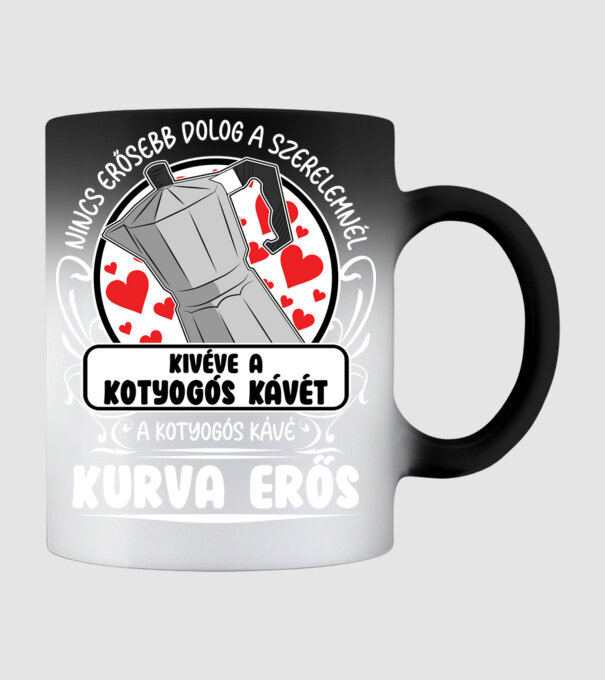 Kotyogós kávé minta fekete pólón