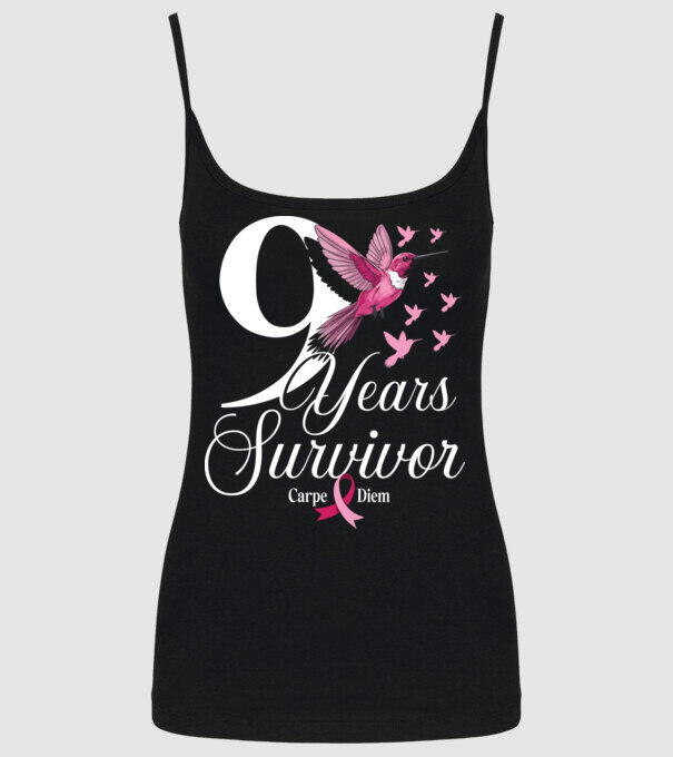 9 years survivor minta fekete pólón