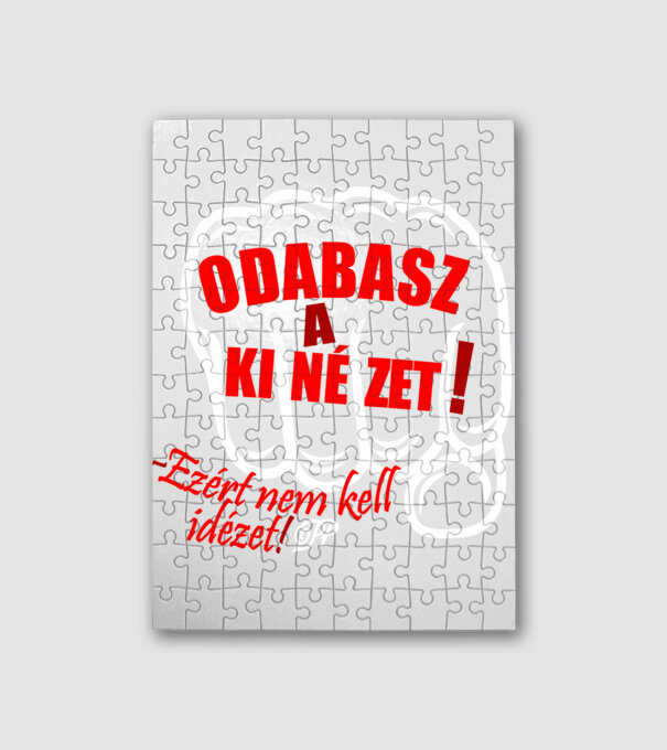 Ütős Kinézet minta fehér pólón