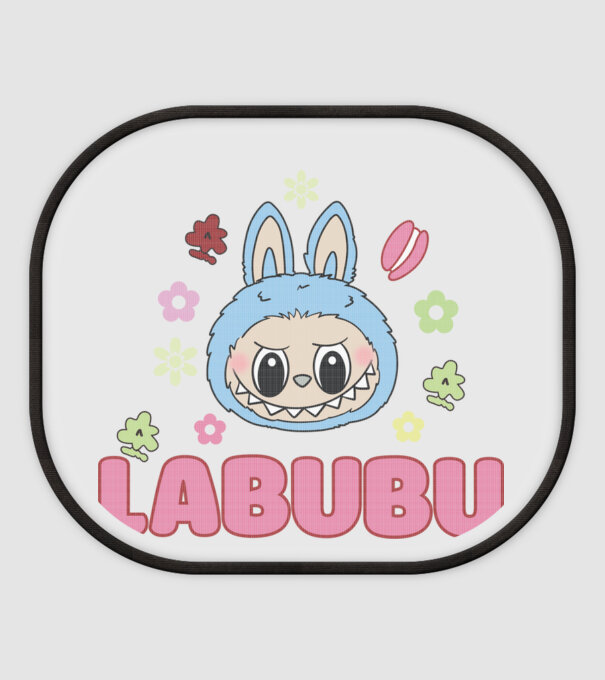 Labubu minta fehér pólón