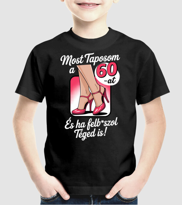 Most taposom a 60-at minta fekete pólón