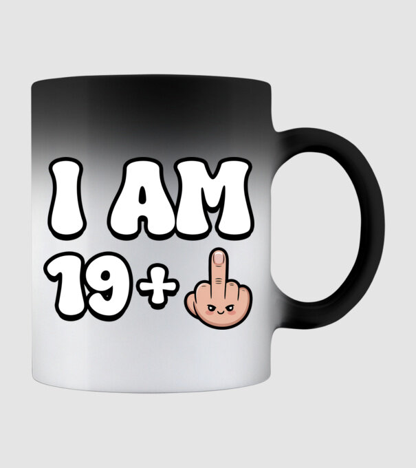 I am 19+1 minta fekete pólón