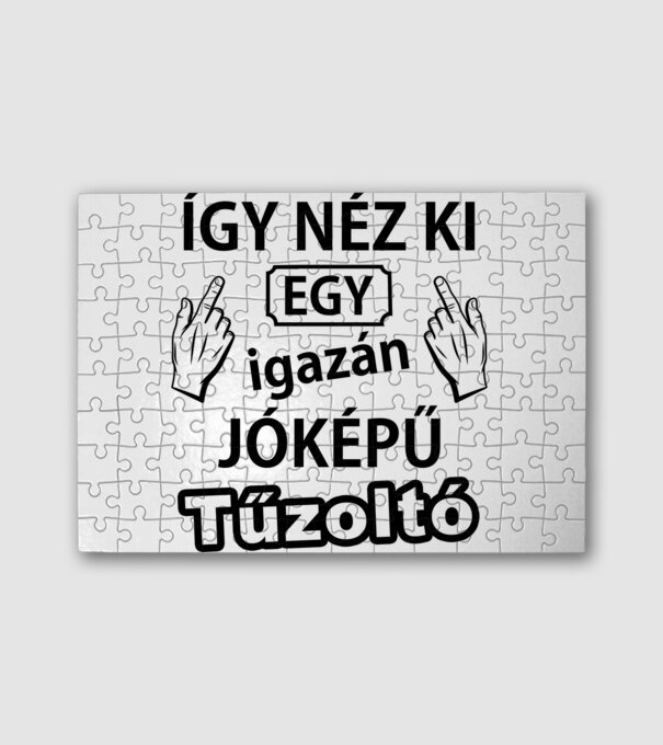Jóképű tűzoltó minta fehér pólón
