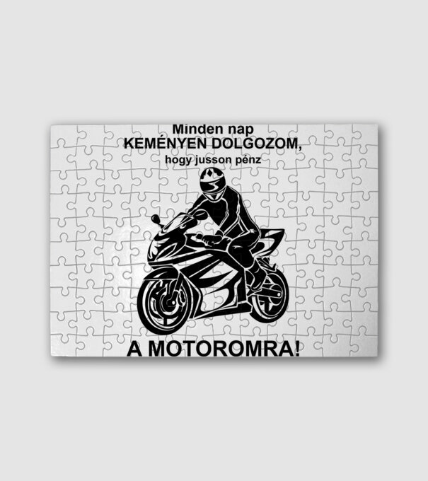 Keményen dolgozom minta fehér pólón