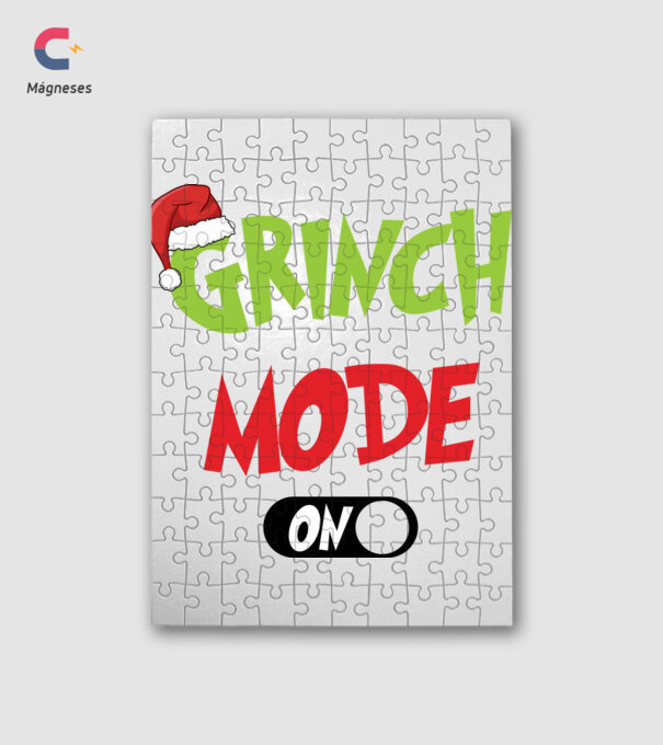 Grinch mode on minta fehér pólón