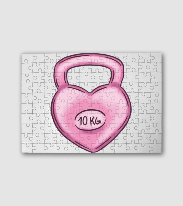 Kettleball minta fehér pólón