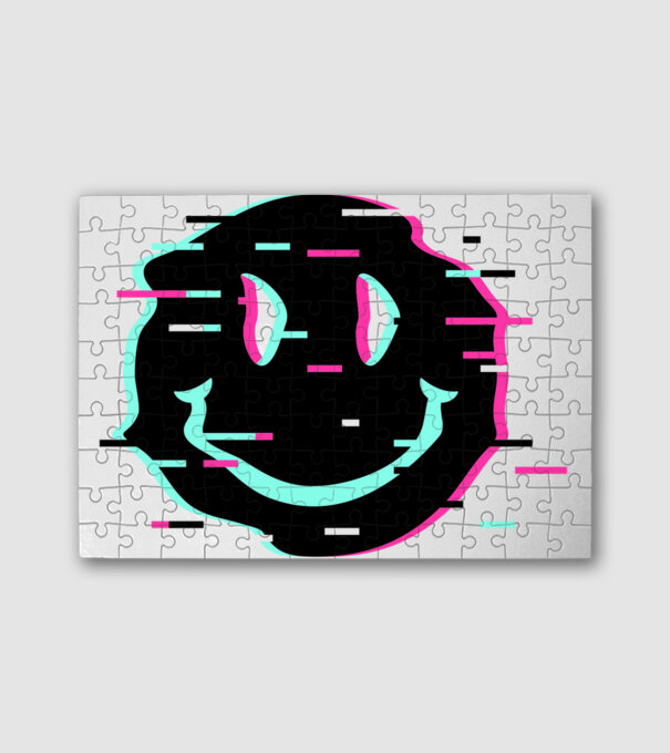 Neon smiley minta fehér pólón