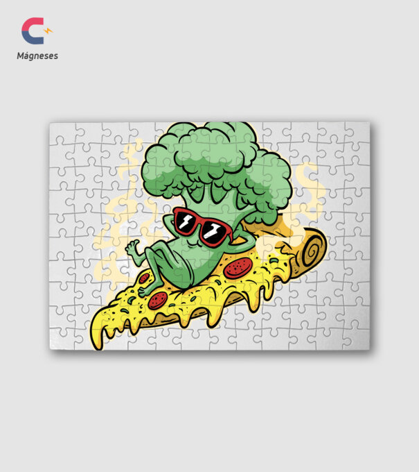 Brokkolis pizza minta fehér pólón