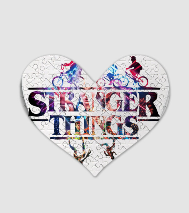 Stranger Things v3 minta fehér pólón