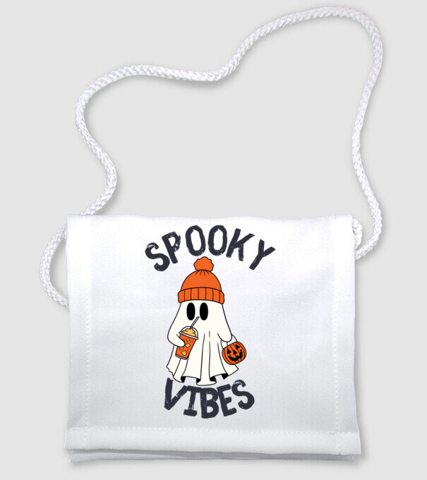 Spooky Vibes minta fehér pólón