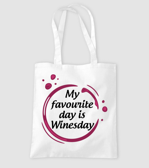 my favourite day is winesday minta fehér pólón
