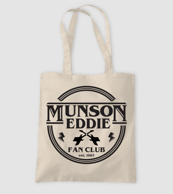 Eddie Munson Fan Club minta homokszín pólón